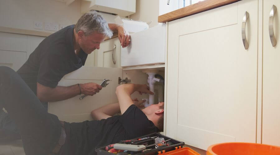 Professional burst pipe repair services in Aspinwall, IA